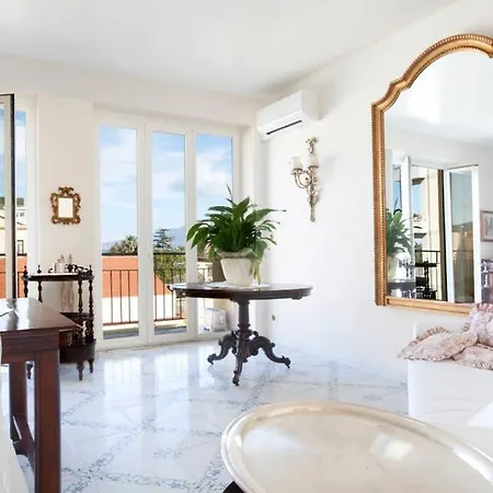 Maison Du Tasso Апартаменты Сорренто